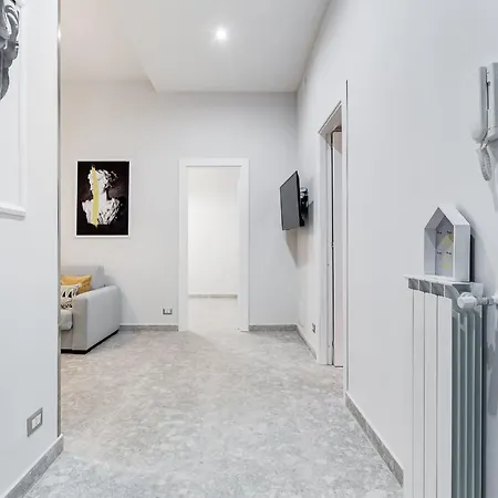 Crystal Trevi Fountain - Romedreamhome