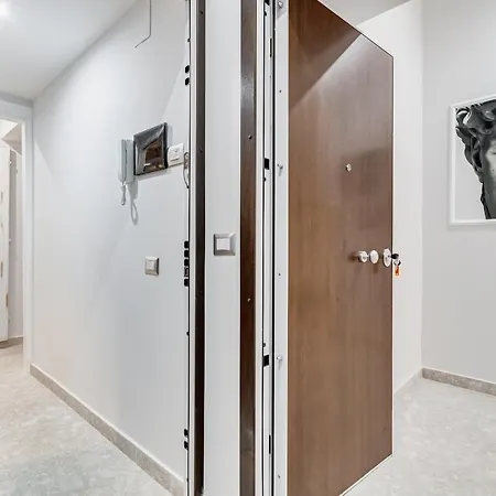 Crystal Trevi Fountain - Romedreamhome Apartman