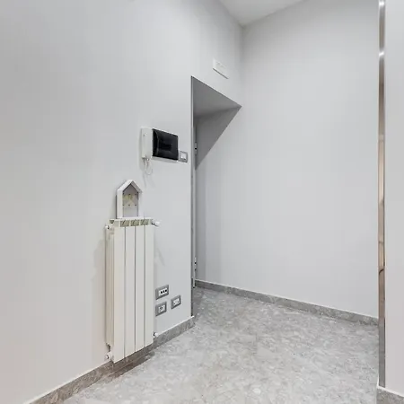 Crystal Trevi Fountain - Romedreamhome *