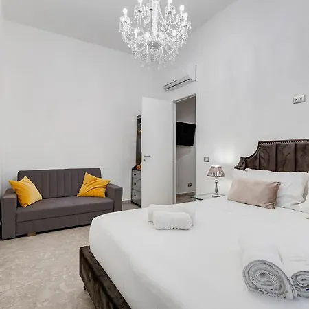Crystal Trevi Fountain - Romedreamhome Apartman *