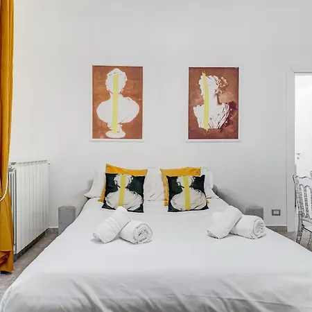 Crystal Trevi Fountain - Romedreamhome Apartman *