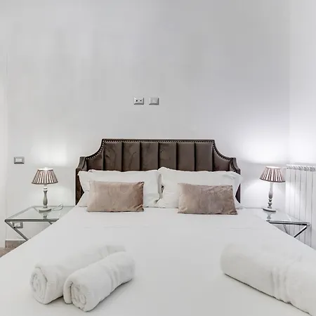 Crystal Trevi Fountain - Romedreamhome *