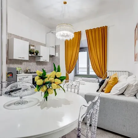 Crystal Trevi Fountain - Romedreamhome * ローマ